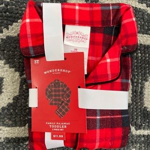 NWT Wondershop 2 Piece Flannel Christmas Pajamas 3T